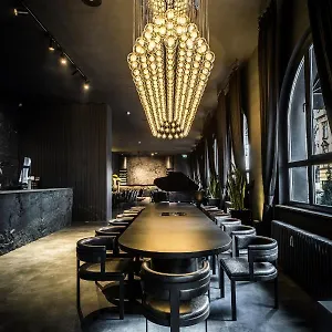 Otel Black, Köln